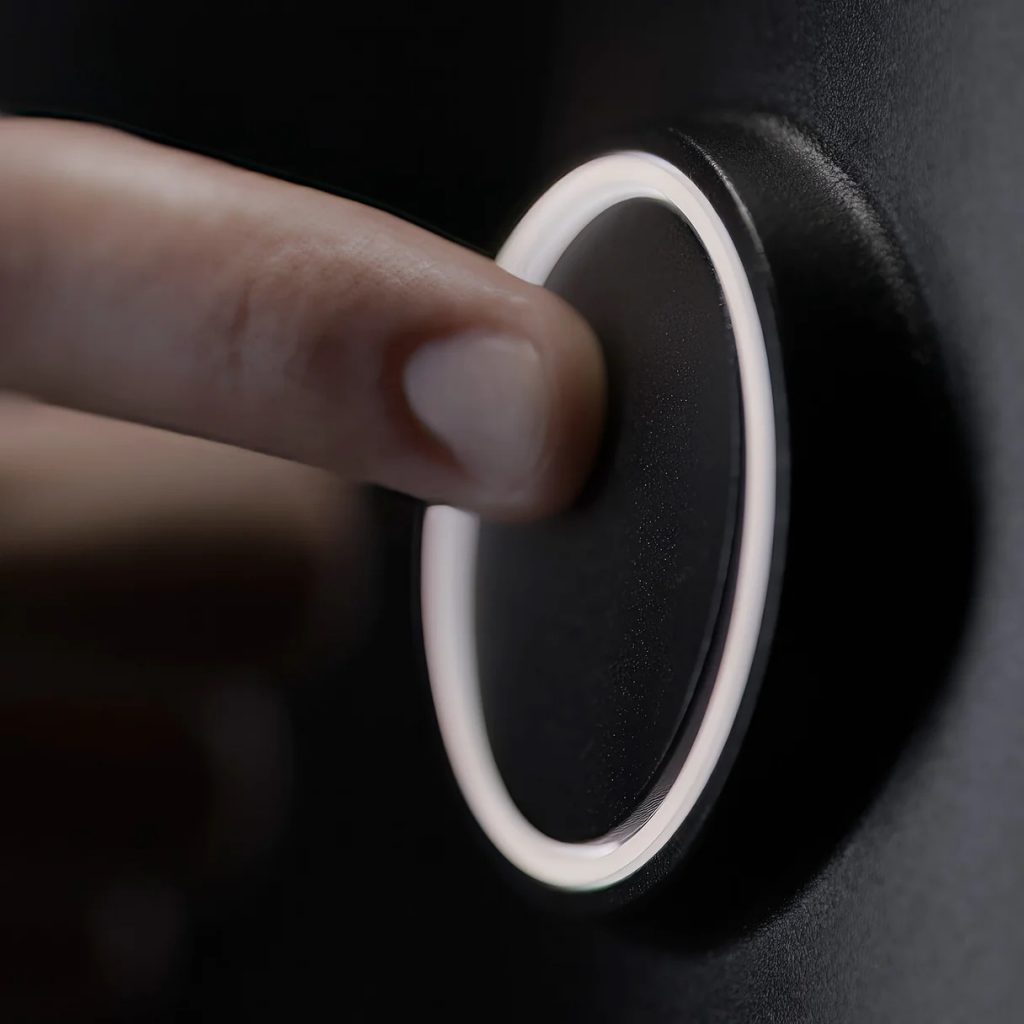 1Mahlkonig_EK_Omnia_power_button_1216x1216