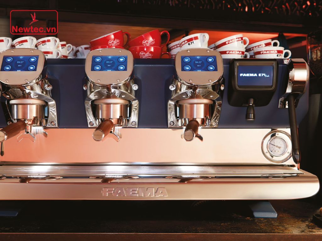 faema-e71-touch-2-group-newtec-5