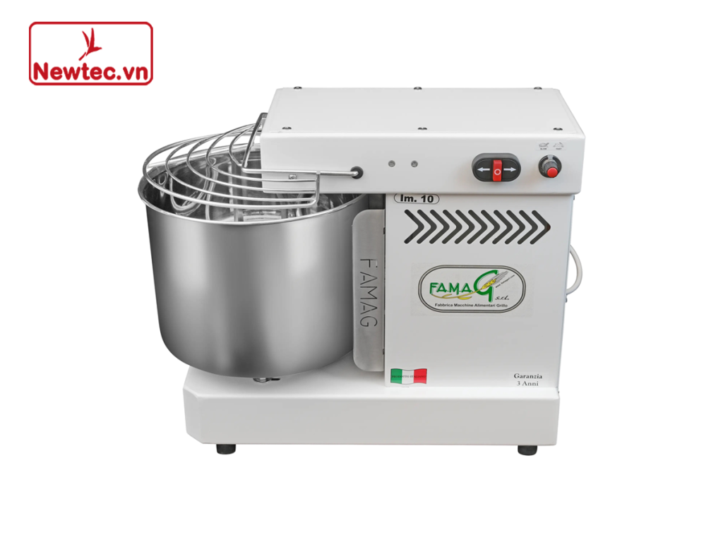 FAMAG 10 1